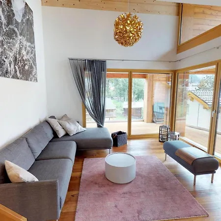 Bergquell Apartment *